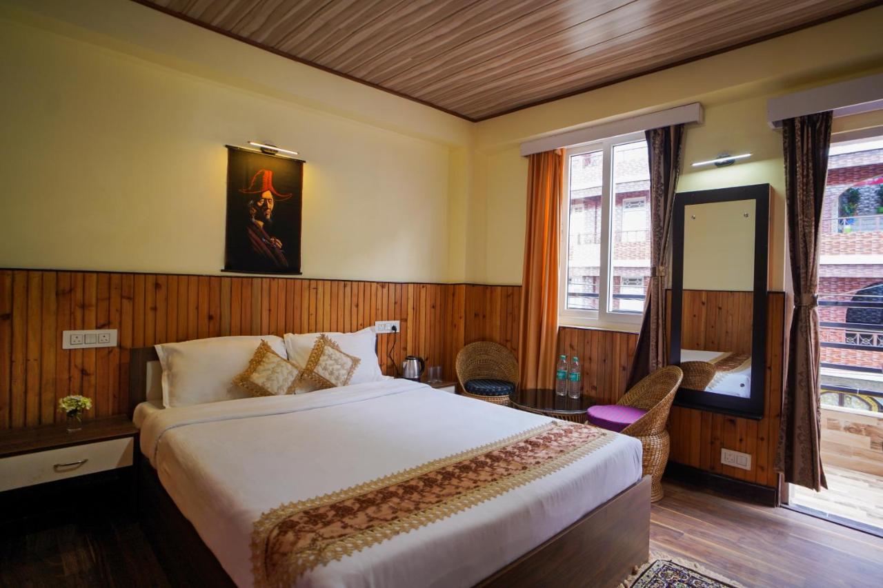 Hotel Hill Queen Near Sherpa Gumba Darjeeling Mall 5 Min Couple Friendly Exterior foto